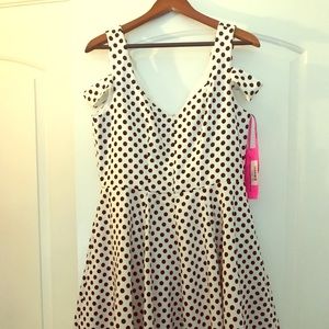 Fit and flare Betsey Johnson black and white dress